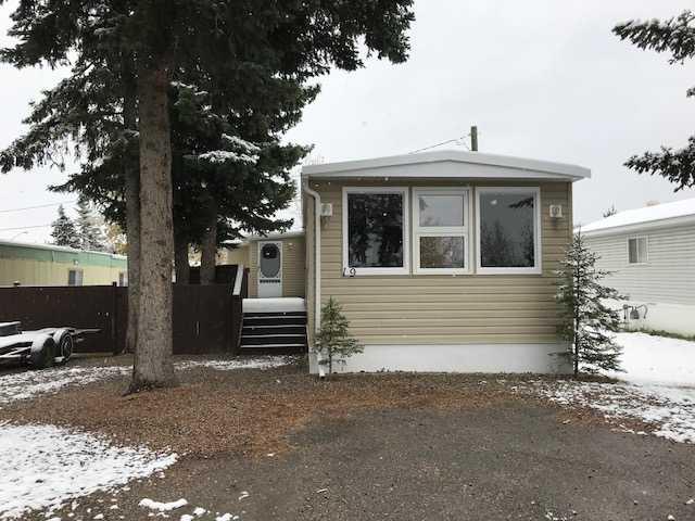 Second View of 19, 133 JARVIS Street , Hillcrest, Hinton, Alberta, T7V1R3