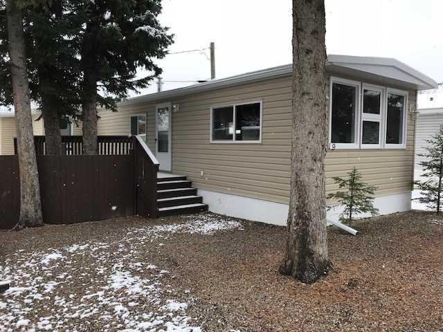 Third View of 19, 133 JARVIS Street , Hillcrest, Hinton, Alberta, T7V1R3