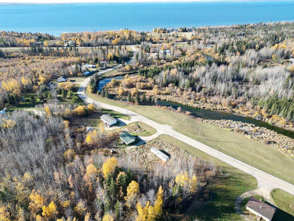 Fifth View of 1826 Calling River South  , NONE, Calling Lake, Alberta, T0G0K0