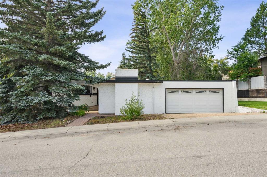 Second View of 114 Dalgleish Bay NW, Dalhousie, Calgary, Alberta, T3A 1K8