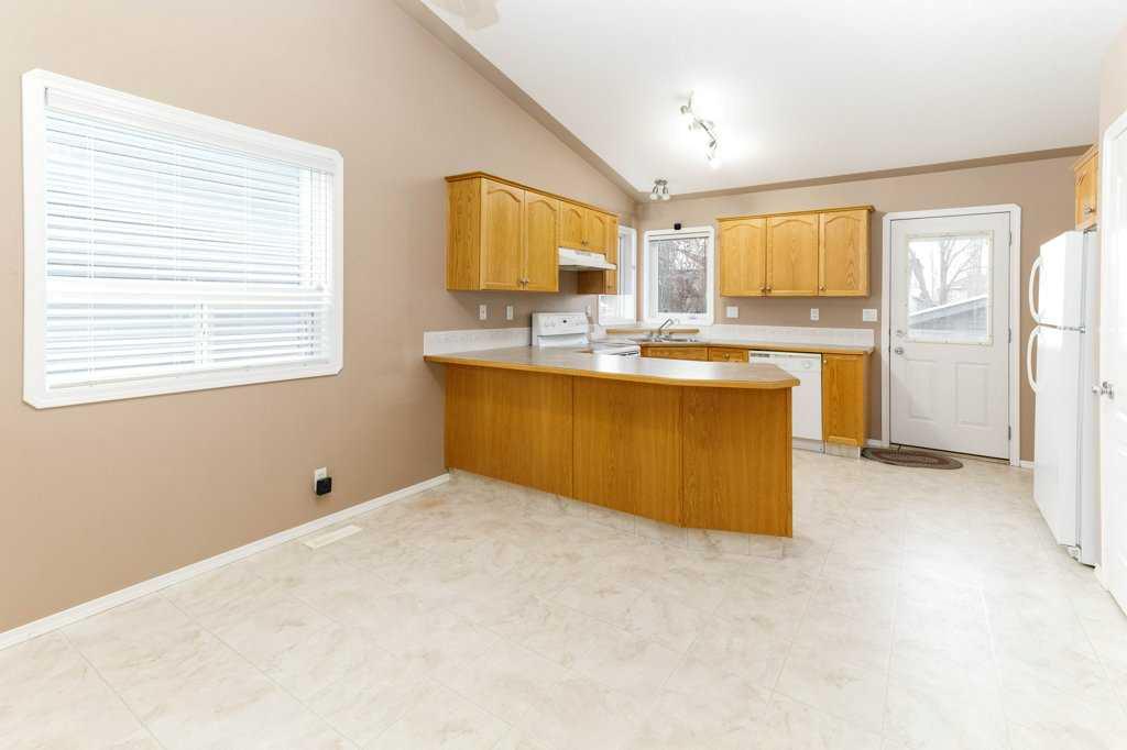 Fifth View of 207 Lancaster Drive , Lancaster Green, Red Deer, Alberta, T4R 2R4