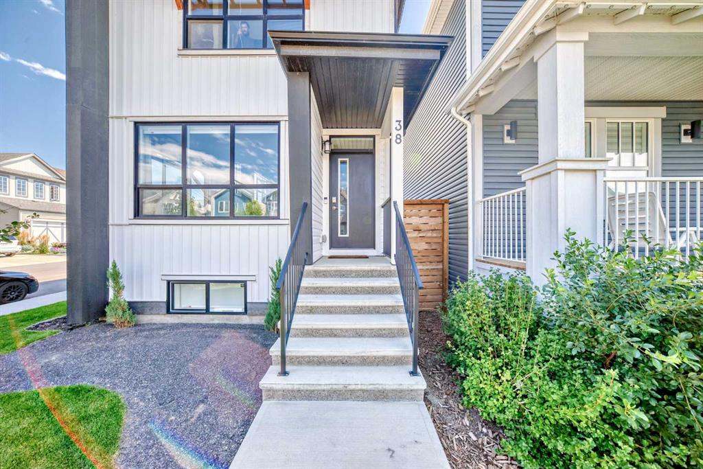 Third View of 38 Lavender Road SE, Rangeview, Calgary, Alberta, T3S 0C4