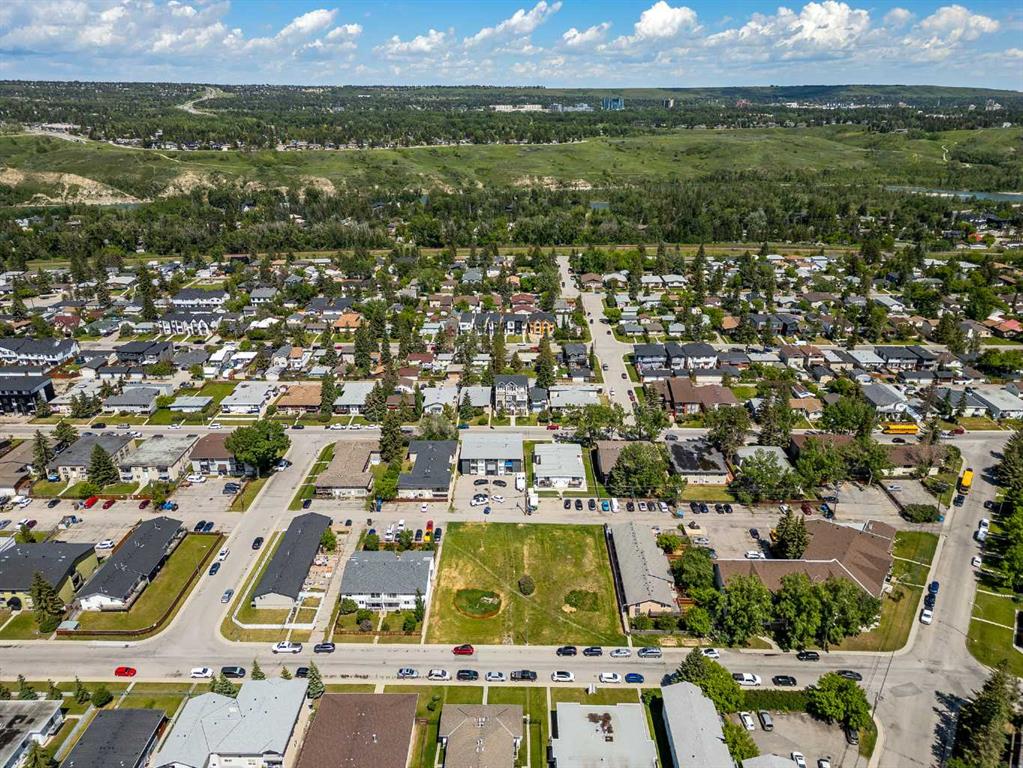 Fifth View of 4320 75 Street NW, Bowness, Calgary, Alberta, T3K 2P7