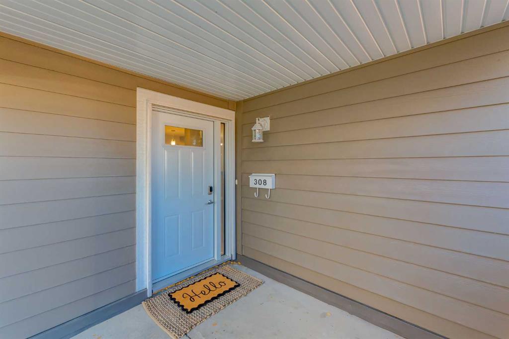 Fourth View of 308, 13104 Elbow Drive SW, Canyon Meadows, Calgary, Alberta, T2W 2P2