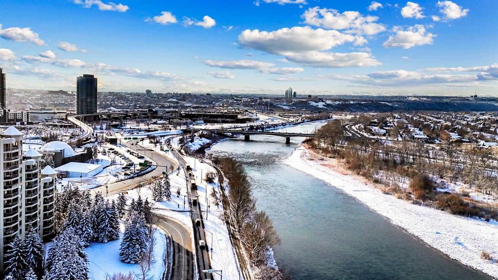 Third View of 705, 1088 6 Avenue SW, Downtown West End, Calgary, Alberta, T2P 5N3