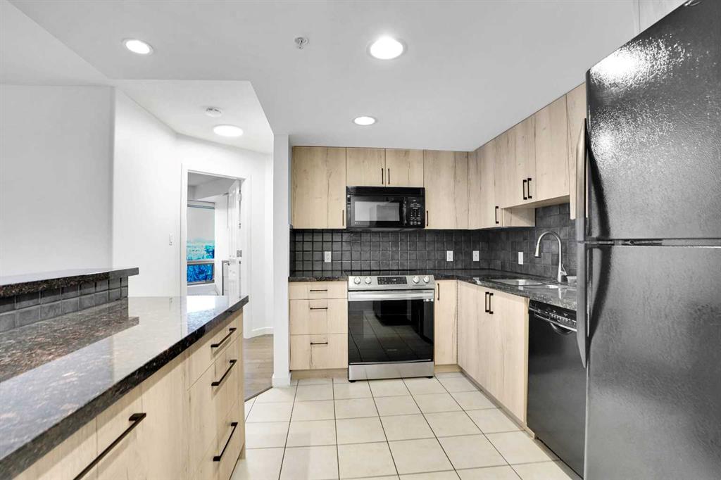 Fourth View of 705, 1088 6 Avenue SW, Downtown West End, Calgary, Alberta, T2P 5N3