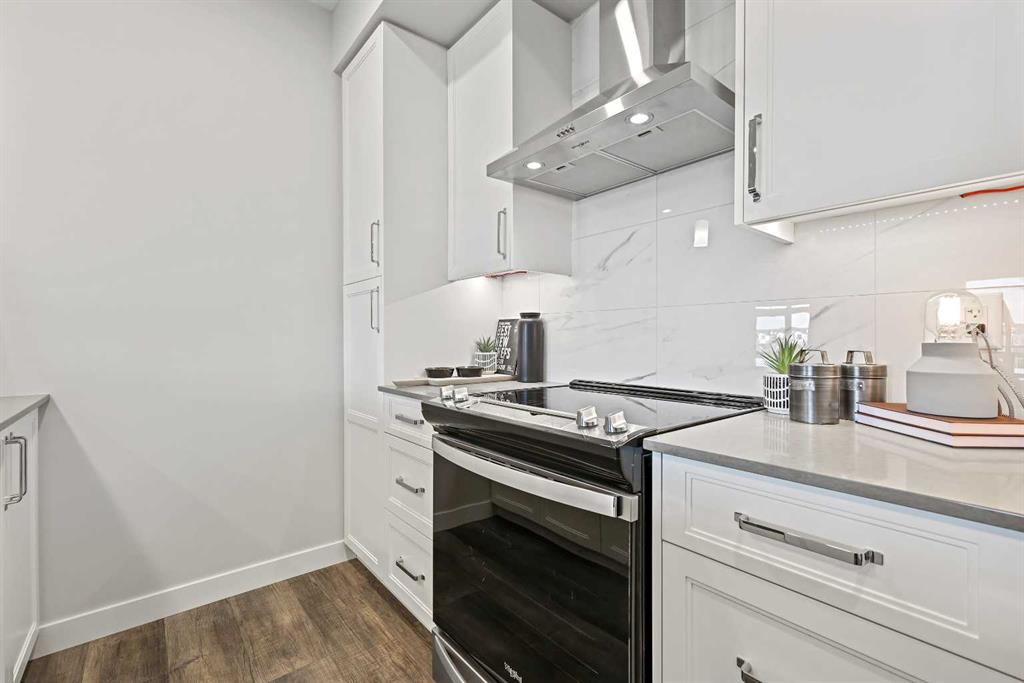 Fourth View of 305, 255 Les Jardins Park SE, Douglasdale/Glen, Calgary, Alberta, T2C 5W9