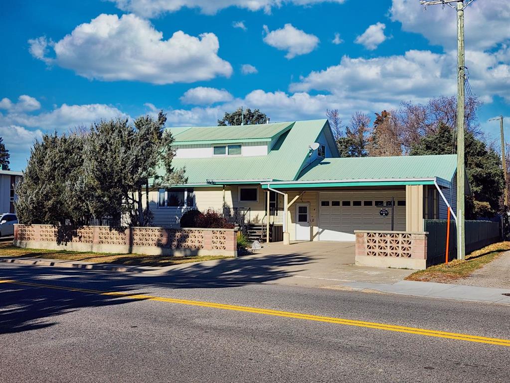 112 43 Avenue W, A2273845, Alberta,