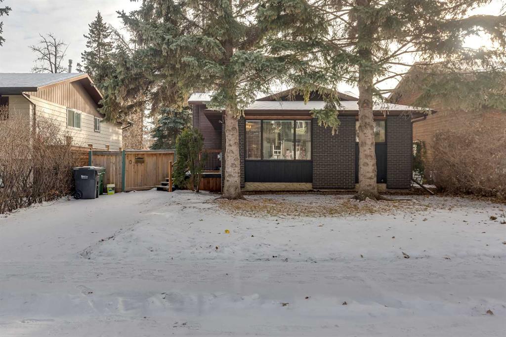 107 Greig Drive , A2273974, Alberta,