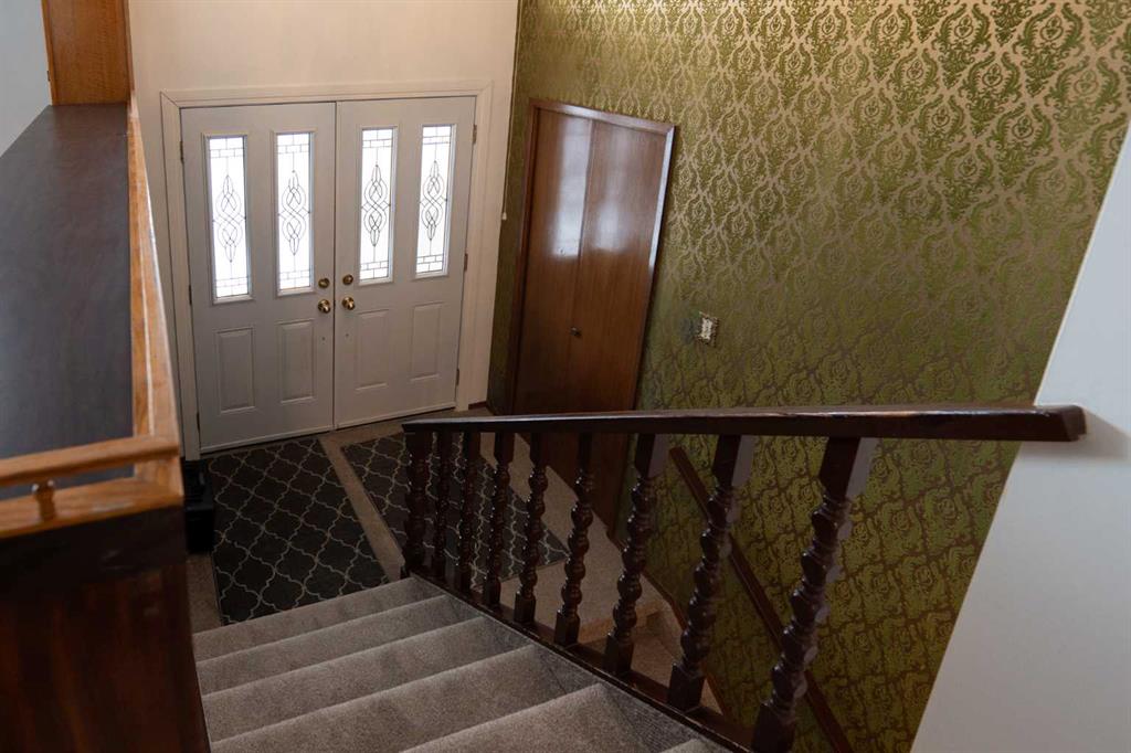 Third View of 13 Primrose Place N, Park Meadows, Lethbridge, Alberta, T1H4K1