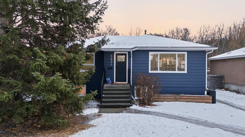 MLS® listing #107355964 for sale located at 5321 42 Avenue 