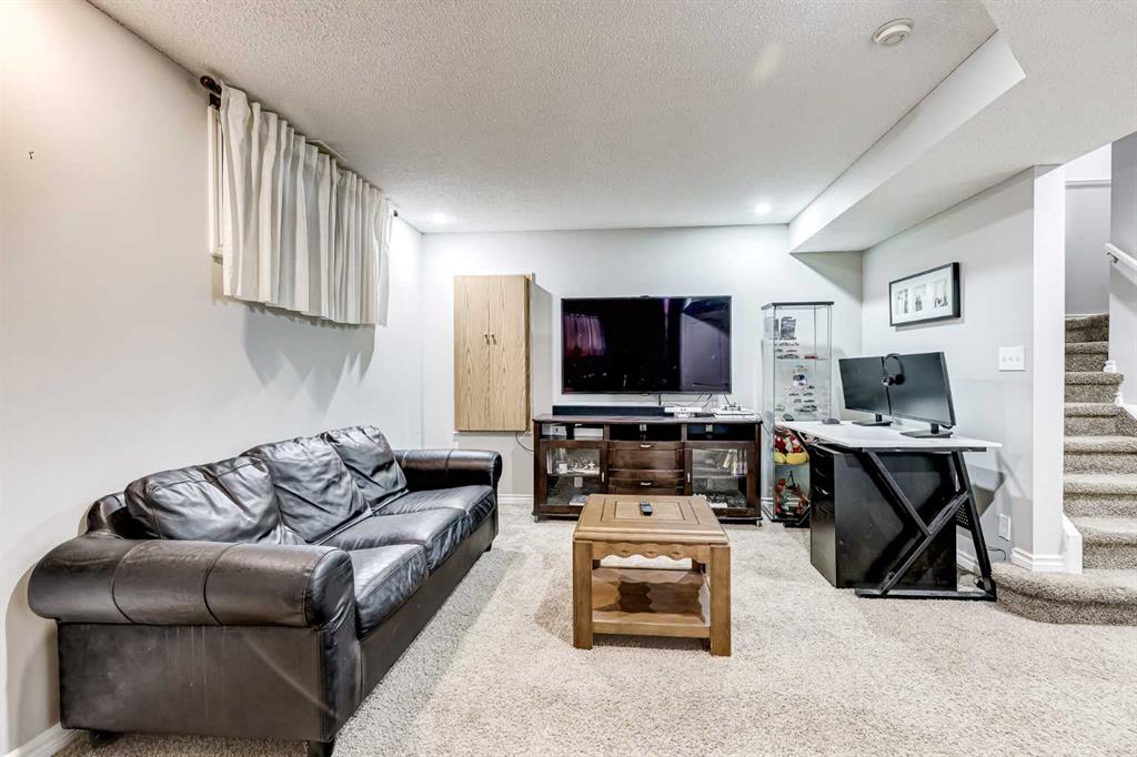 Fourth View of 72 Saddleback Way NE, Saddle Ridge, Calgary, Alberta, T3J 4K5