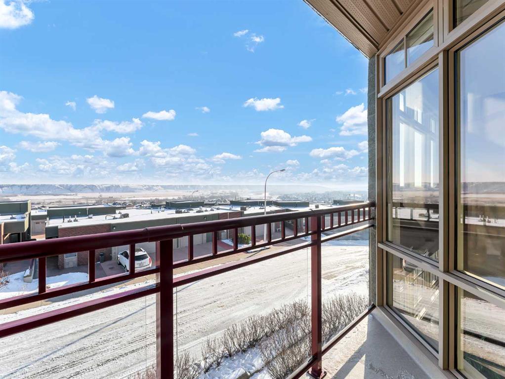 Fourth View of 6 Palisades Way NE, Terrace, Medicine Hat, Alberta, T1C2B4