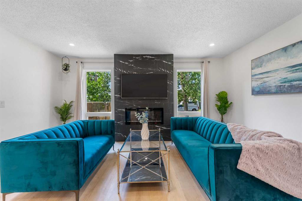 Fifth View of 966 Berkley Drive NW, Beddington Heights, Calgary, Alberta, T3K 1A2