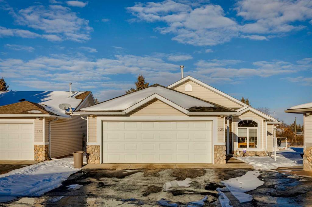 123 Whispering Way , A2274101, Alberta,
