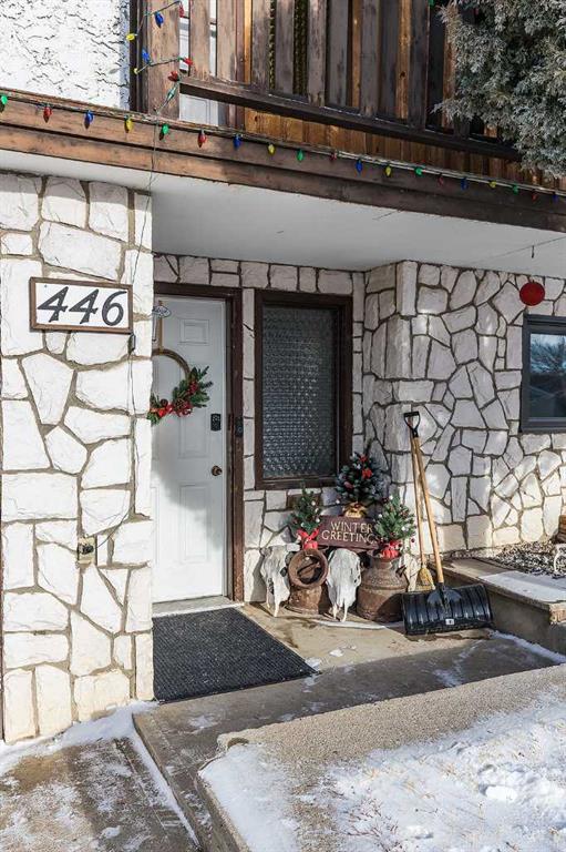 446 4 Street NW, A2274172, Alberta,