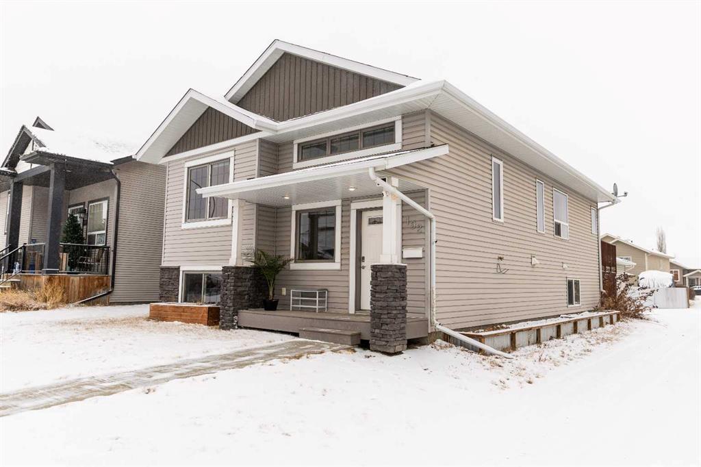 192 Cedar Square , A2274297, Alberta,
