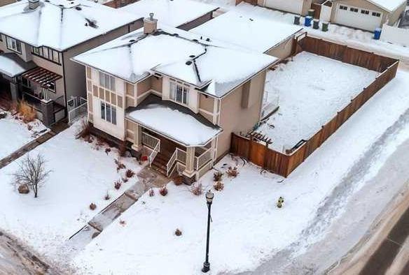 201 Rainbow Falls Glen , A2274370, Alberta,