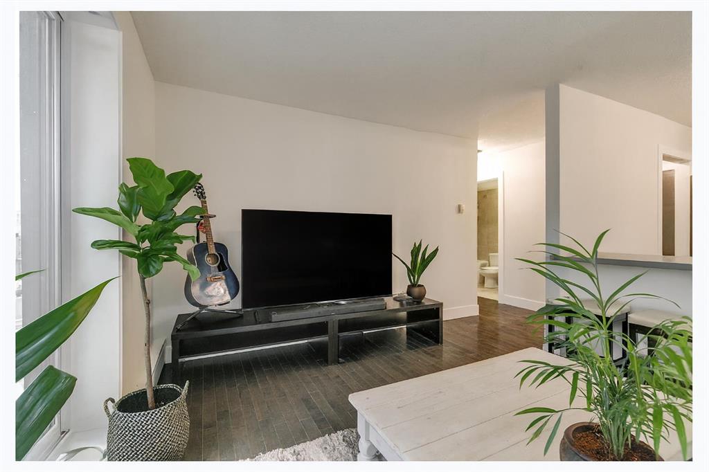 Fifth View of 202, 1904 10 Street SW, Lower Mount Royal, Calgary, Alberta, T2T 3G1