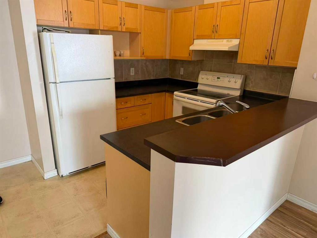 MLS® listing #107392490 for sale located at 3315, 70 Panamount Drive NW