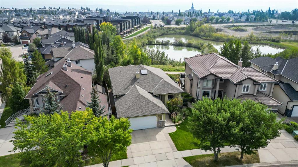 49 Royal Highland Road NW, A2274386, Alberta,