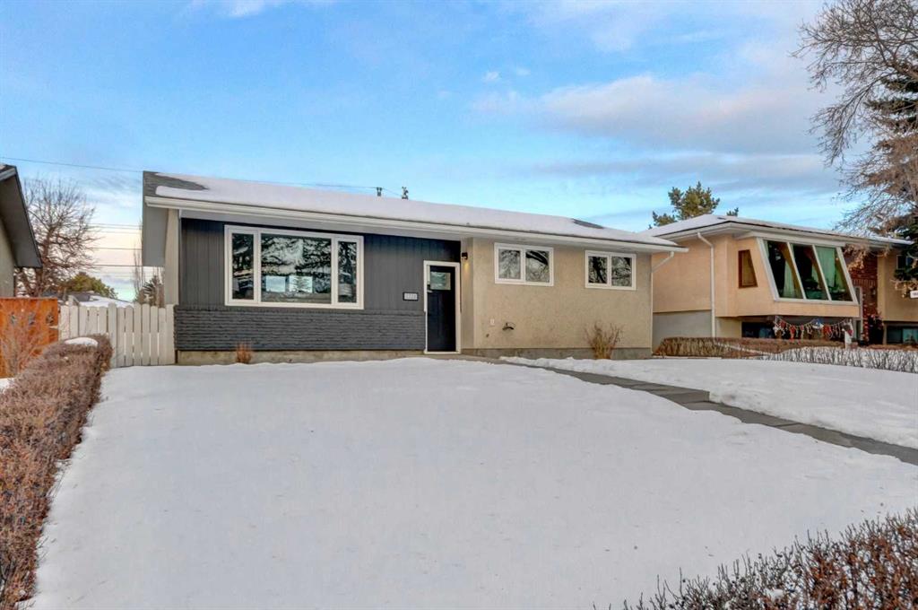 MLS® listing #107394891 for sale located at 1724 Valleyview Road NE