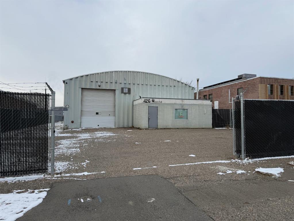 426 10 Street N, A2274497, Alberta,