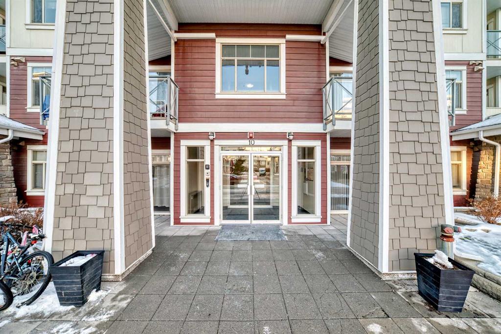 Fifth View of 103, 10 Auburn Bay Link SE, Auburn Bay, Calgary, Alberta, T3M 1Y8