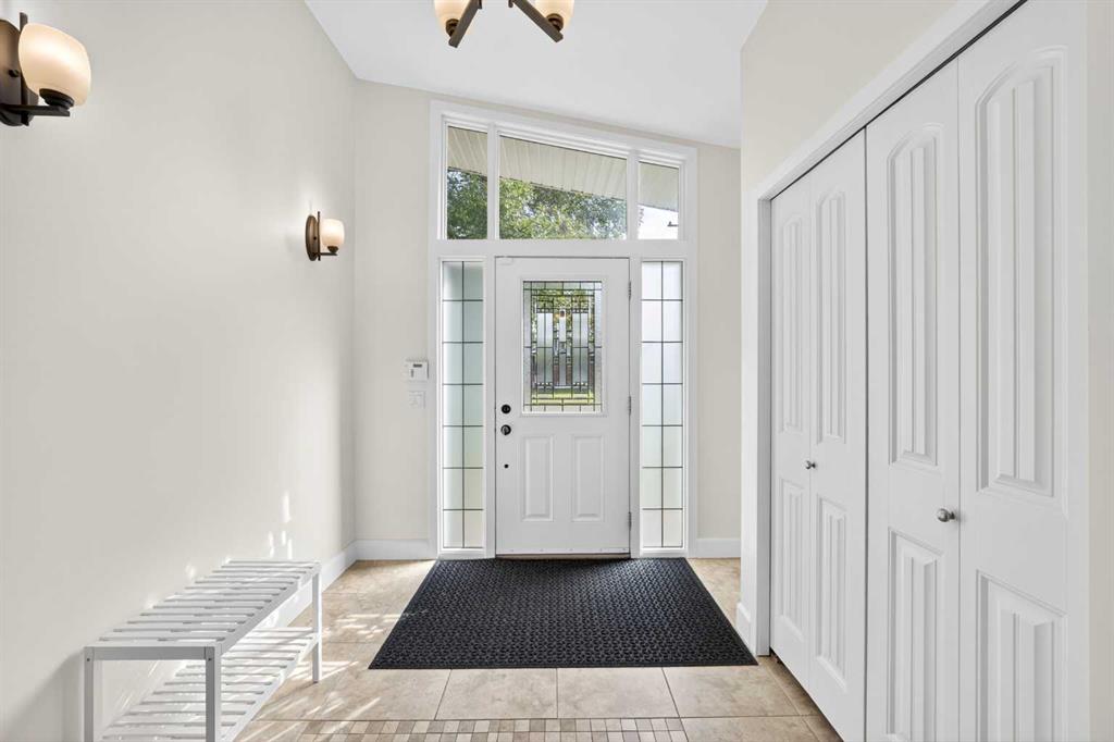 Third View of 2831 Brecken Road NW, Brentwood, Calgary, Alberta, T2L 1H5