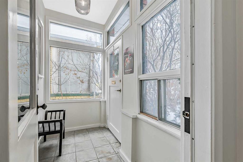 Fourth View of 430 15 Avenue NE, Renfrew, Calgary, Alberta, T2E 1H4