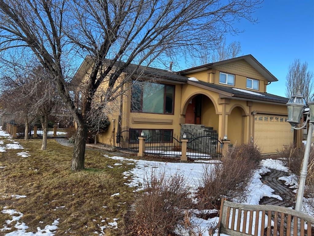 2212 10 A Street , A2274622, Alberta,