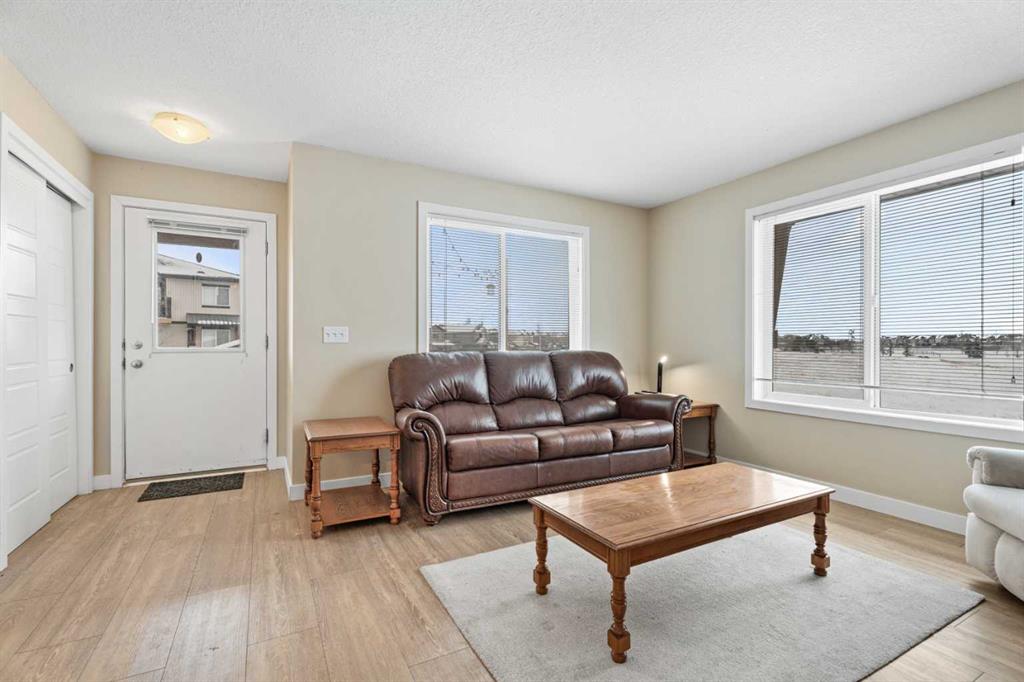 Fourth View of 8201, 2781 Chinook Winds Drive SW, Prairie Springs, Airdrie, Alberta, T4B 3S5