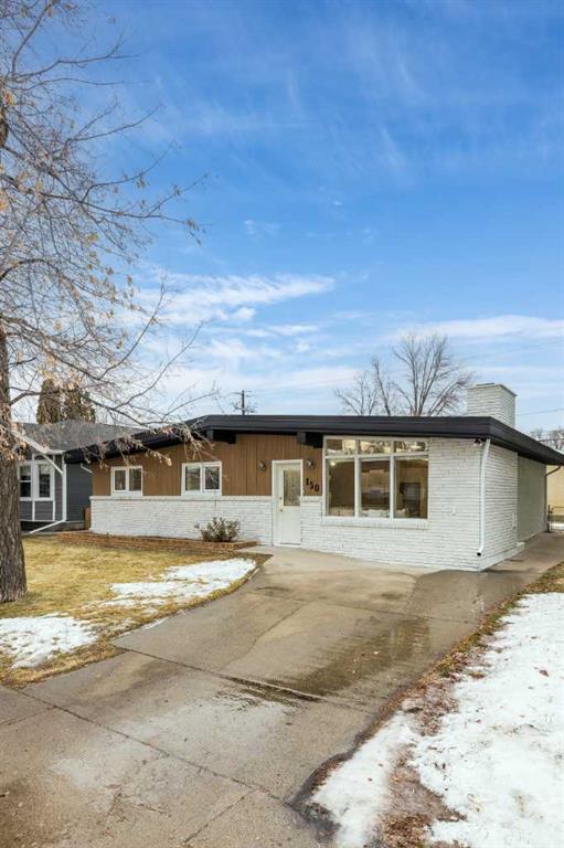 Third View of 150 11 Street NE, Northeast Crescent Heights, Medicine Hat, Alberta, T1A5T1