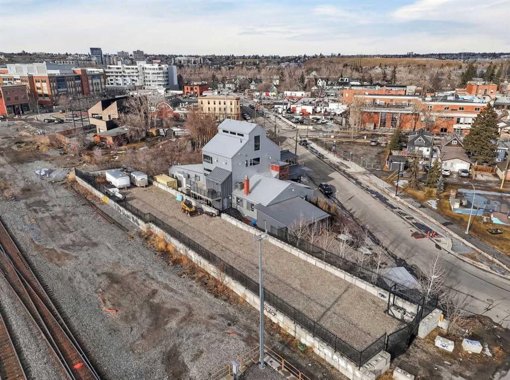 Second View of 1015 11 Street SE, Inglewood, Calgary, Alberta, T2T 2T2