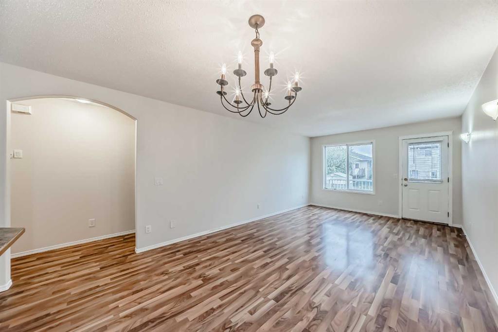 Fifth View of 576 Stonegate Way NW, Stonegate, Airdrie, Alberta, T4B 3C9