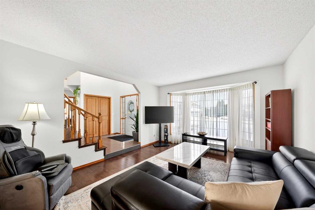 Third View of 36 Edgevalley Place NW, Edgemont, Calgary, Alberta, T3A 4Z1