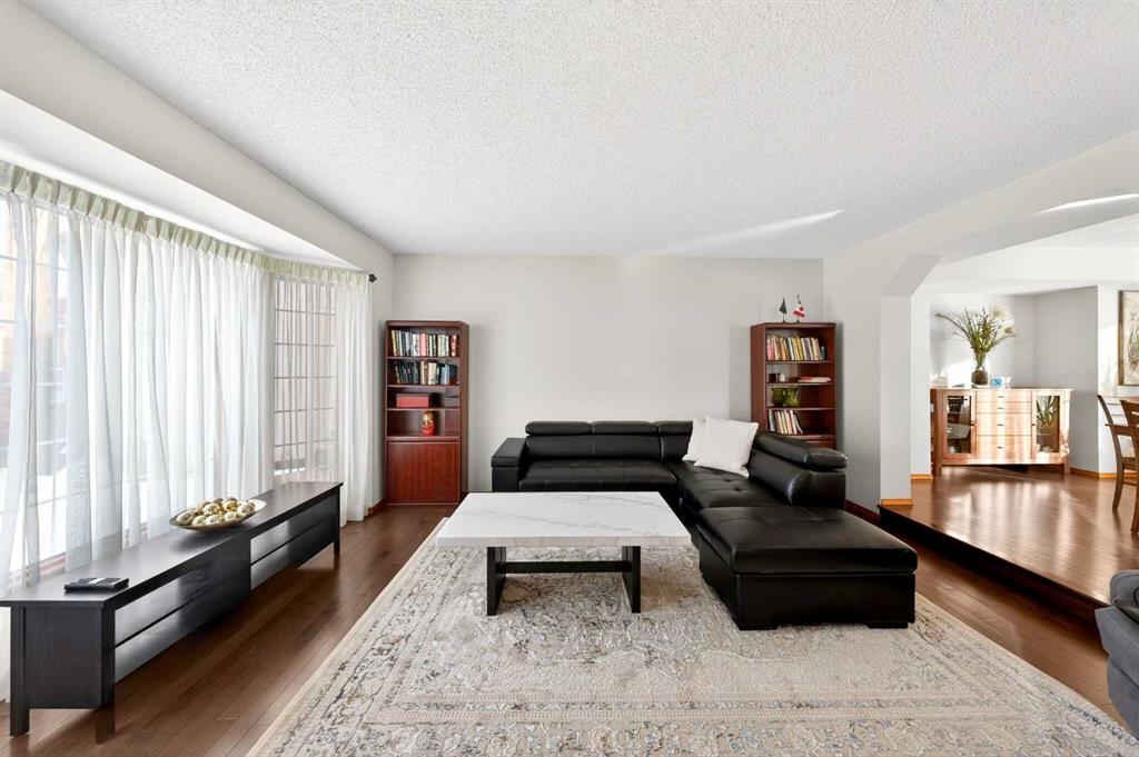 Fourth View of 36 Edgevalley Place NW, Edgemont, Calgary, Alberta, T3A 4Z1