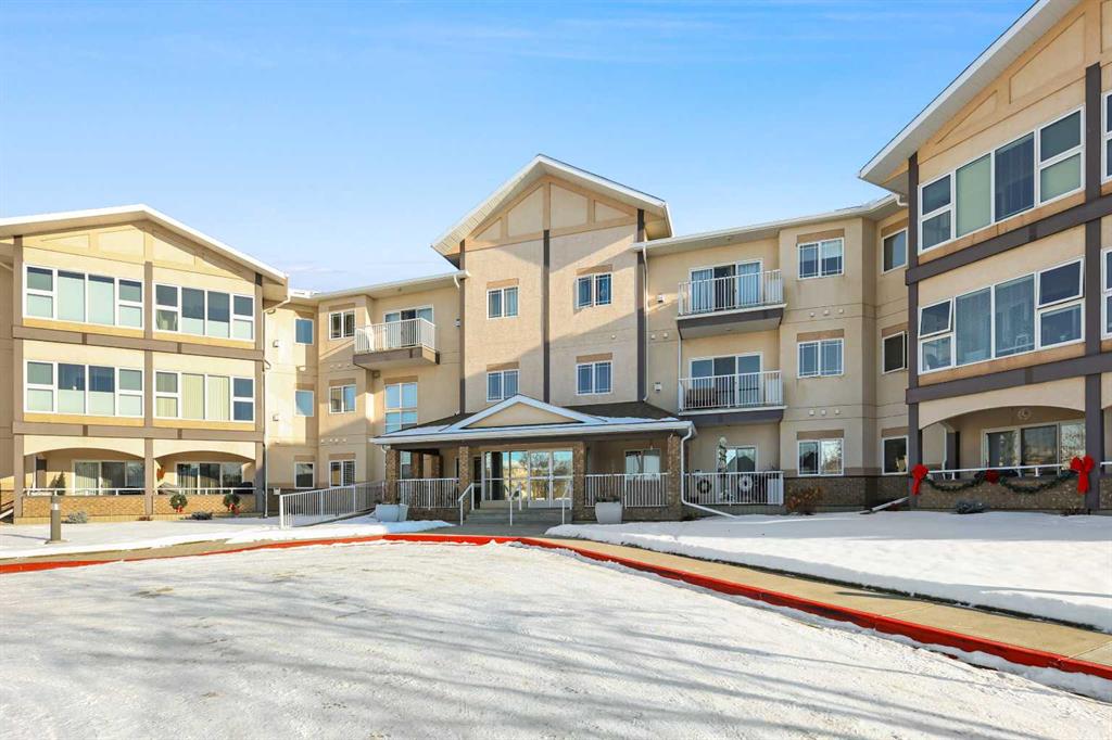 Third View of 104, 43 Westlake Circle , Westmount_Strathmore, Strathmore, Alberta, T1P 1T6