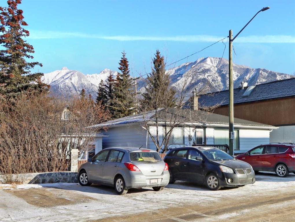 Second View of 906 8TH Street , South Canmore, Canmore, Alberta, T1W1P3