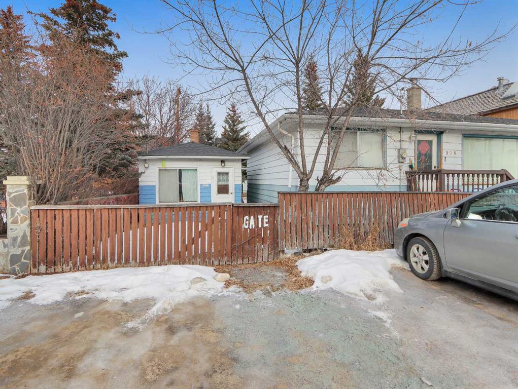 Fifth View of 906 8TH Street , South Canmore, Canmore, Alberta, T1W1P3