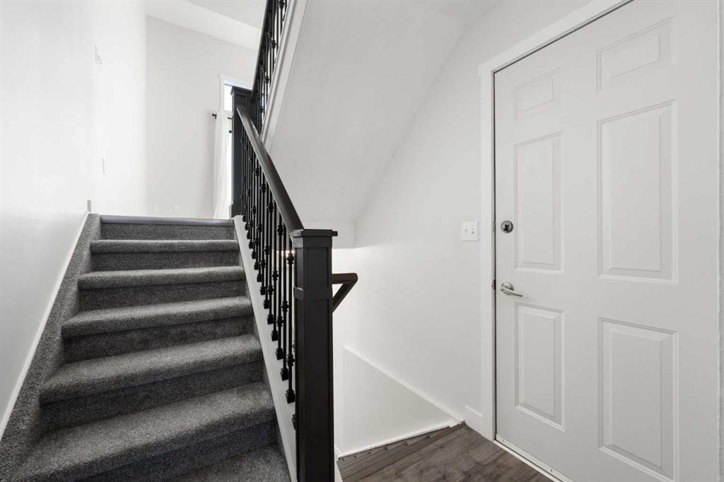 Fifth View of 68, 23 Glamis Drive SW, Glamorgan, Calgary, Alberta, T3E 6S3