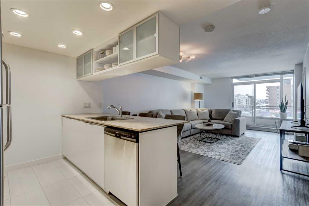 Third View of 405, 1110 11 Street SW, Beltline, Calgary, Alberta, T2R 1S5