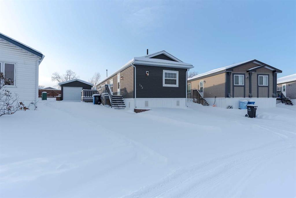 132 Grey Owl Place , A2275072, Alberta,