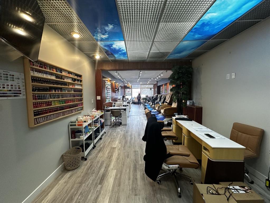 Fourth View of 5606 4 Street NW, Thorncliffe, Calgary, Alberta, T2K 1B2