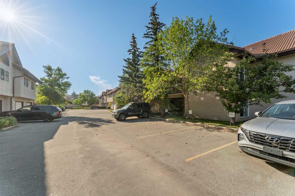 Fifth View of 606, 1997 Sirocco Drive SW, Signal Hill, Calgary, Alberta, T3H3E6