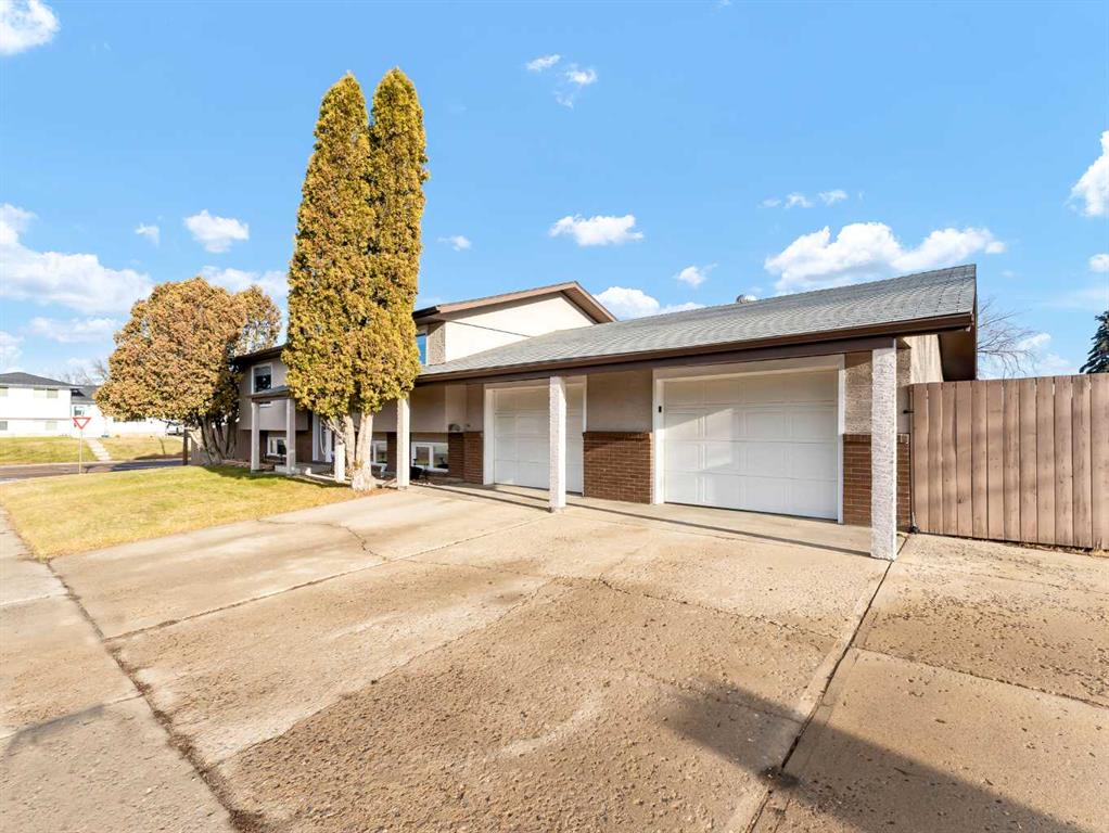 Third View of 1949 5 Avenue NE, Northeast Crescent Heights, Medicine Hat, Alberta, T1C 1H8