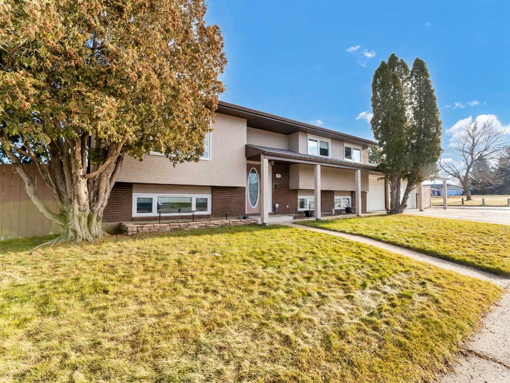 Fourth View of 1949 5 Avenue NE, Northeast Crescent Heights, Medicine Hat, Alberta, T1C 1H8