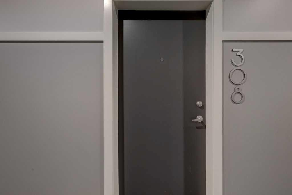 Fifth View of 308, 245 Edith Place NW, Glacier Ridge, Calgary, Alberta, T3R 2C9