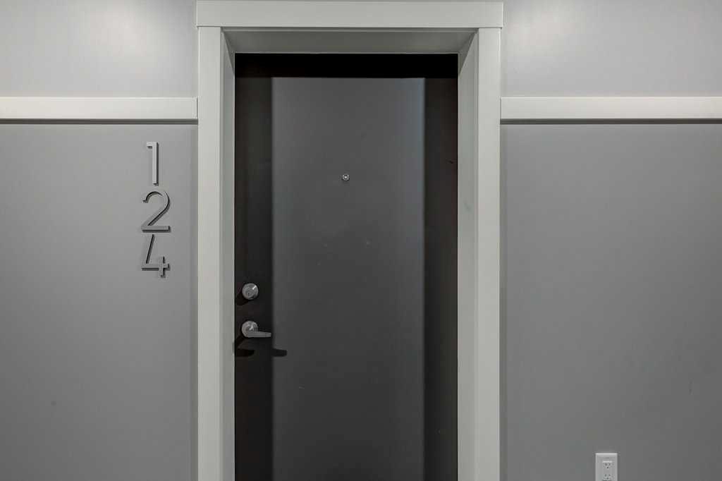 Fifth View of 124, 245 Edith Place NW, Glacier Ridge, Calgary, Alberta, T3R 2C9