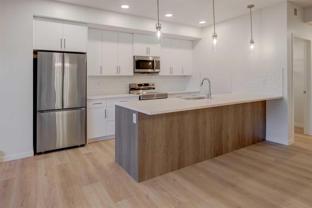 Second View of 118, 245 Edith Place NW, Glacier Ridge, Calgary, Alberta, T3R 2C9